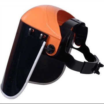 How to Wear an Economy Visor Holder With Maximum Face Protection